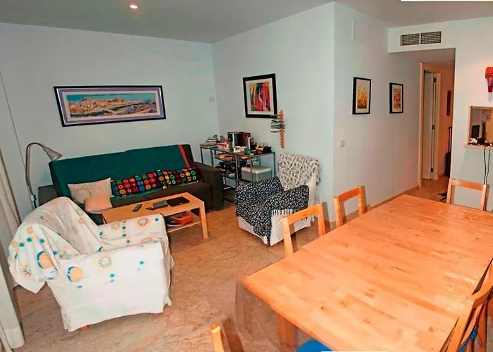 Amplio En Planta Baja Con Terraza Cala Busquets